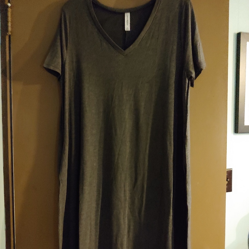 Hello Pink t-shirt dress gray 1X